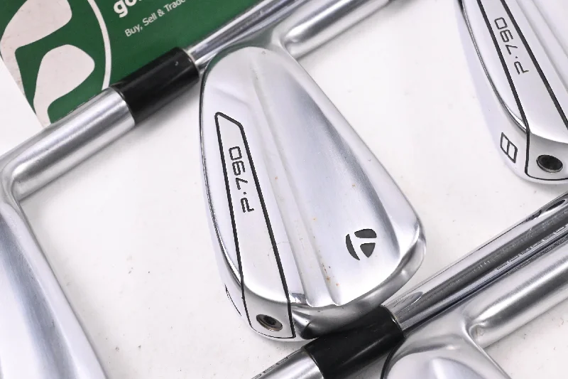 Exquisite Fabrics Taylormade P790 2019 Irons / 6-PW+GW / Regular Flex N.S.PRO 850GH Shafts